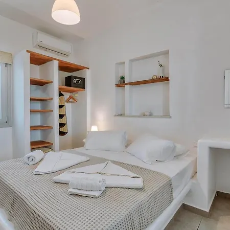 Apartment & Waves House